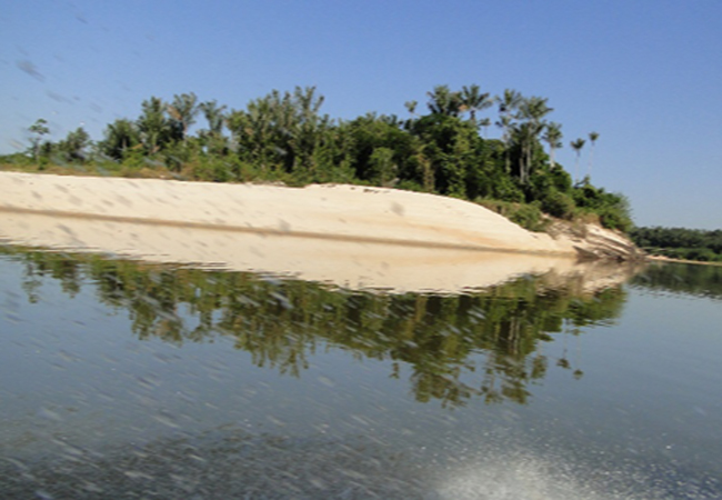 Comunidade da Resex do rio Ituxi (AM), cujos moradores lutam contra fazendeiros ilegais. Foto: Acervo  da Apadrit