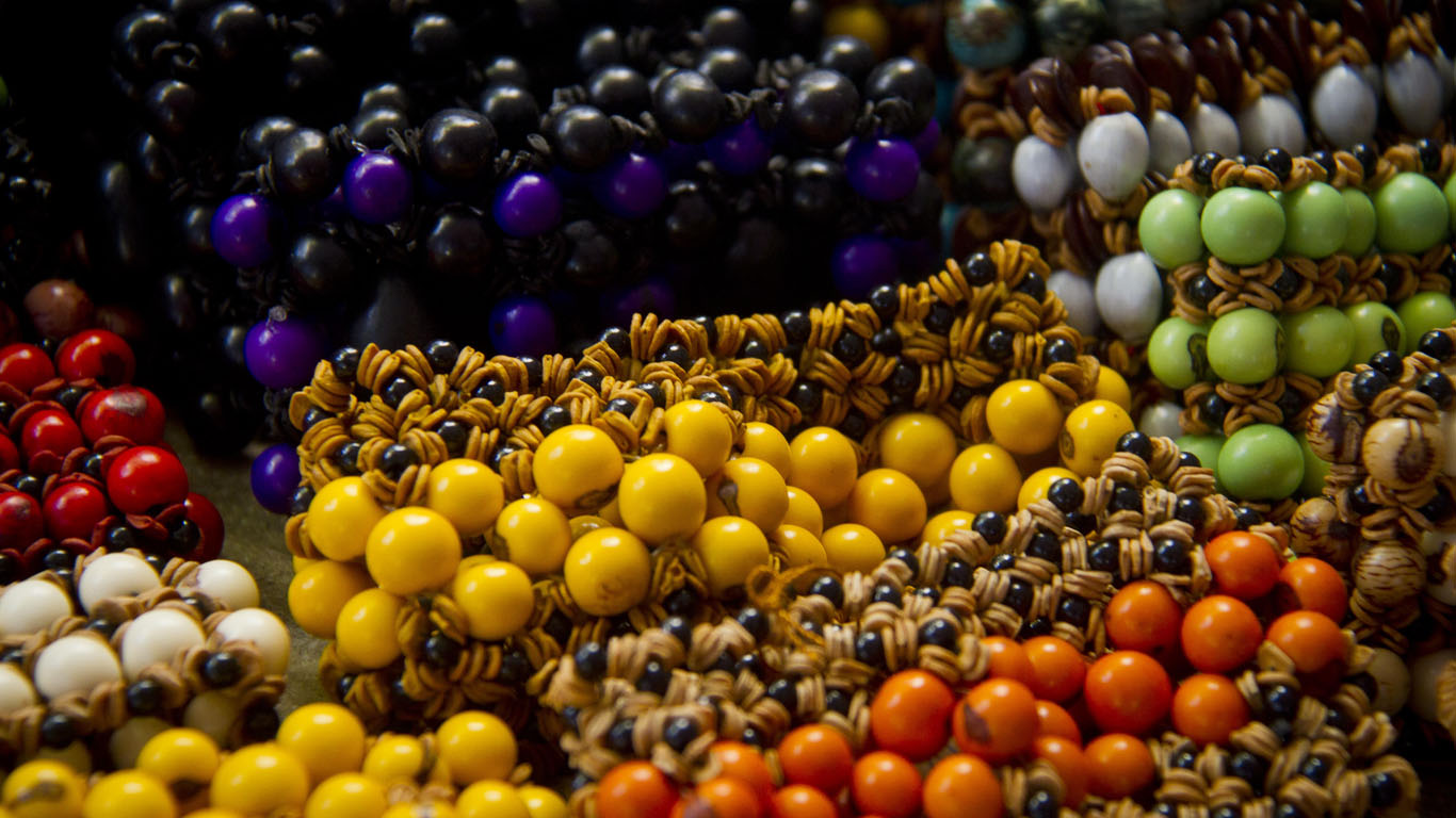 As sementes coloridas de açai (Foto: Alberto César Araújo/Amreal)