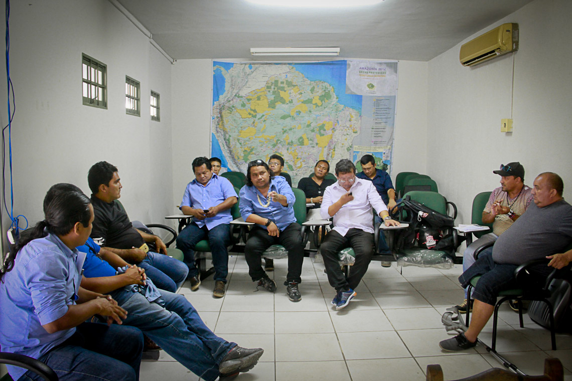 Lideranças da Univaja e Coiab apoiam ocupação da Funai (Foto: Alberto César Araújo/AmReal)