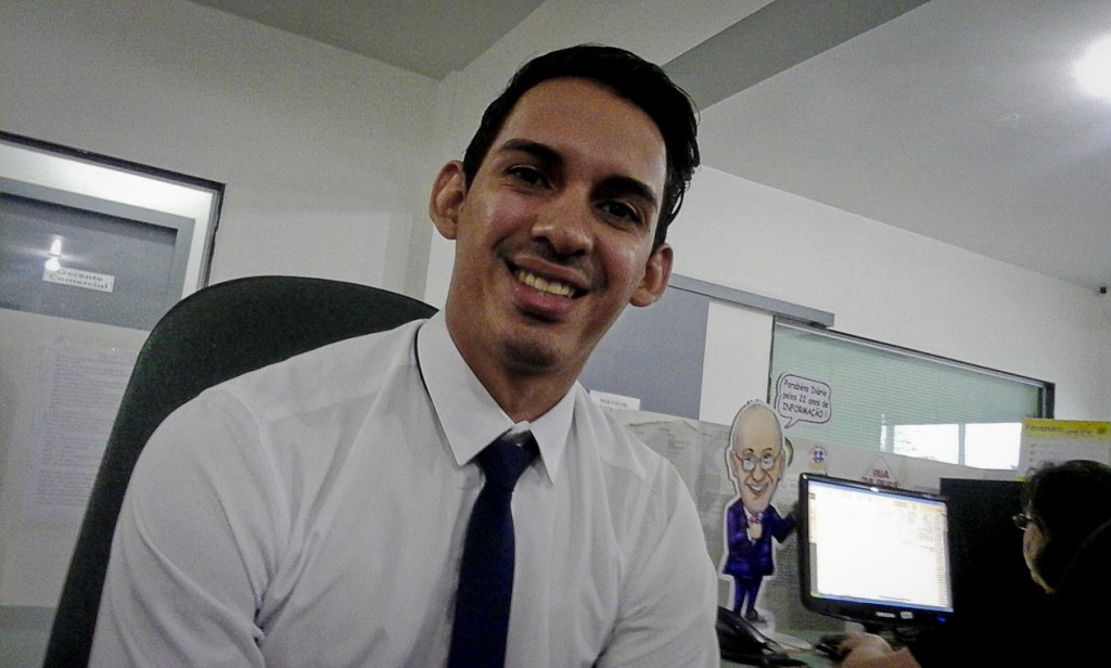 Paulo dos Santos trocou a redação pelo escritório de uma cooperativa (Foto: Ana Aranda/AmReal)