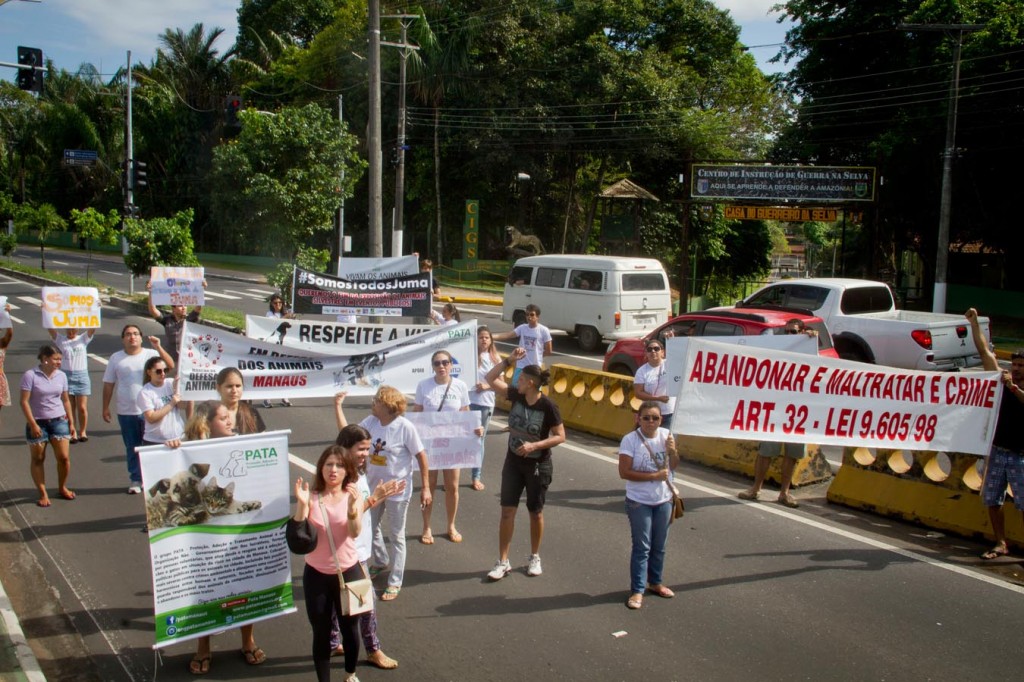 Manifestantes pediram a punição do Exército pela morte de Juma (Foto: Alberto César Araújo/Amazônia Real)