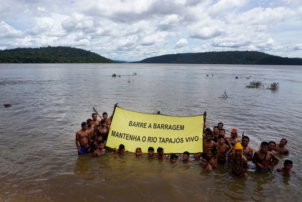 Terras indígenas estão ameaçadas, incluindo a dos índios Munduruku (Foto: Rogério Assis/Greenpeace) 