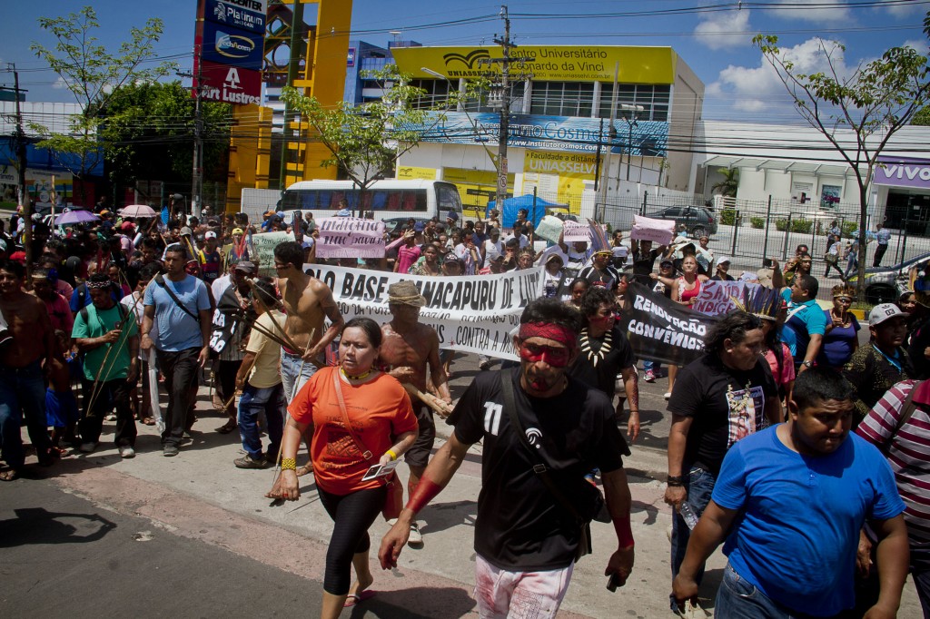 Caminhada pelas ruas de Manaus marcou o protesto (Foto: Alberto César Araújo/Amaazônia Real) 