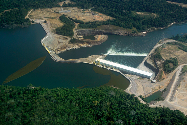 A barragem de Teles Pires (Foto: Rogério Assis/Greenpeace)