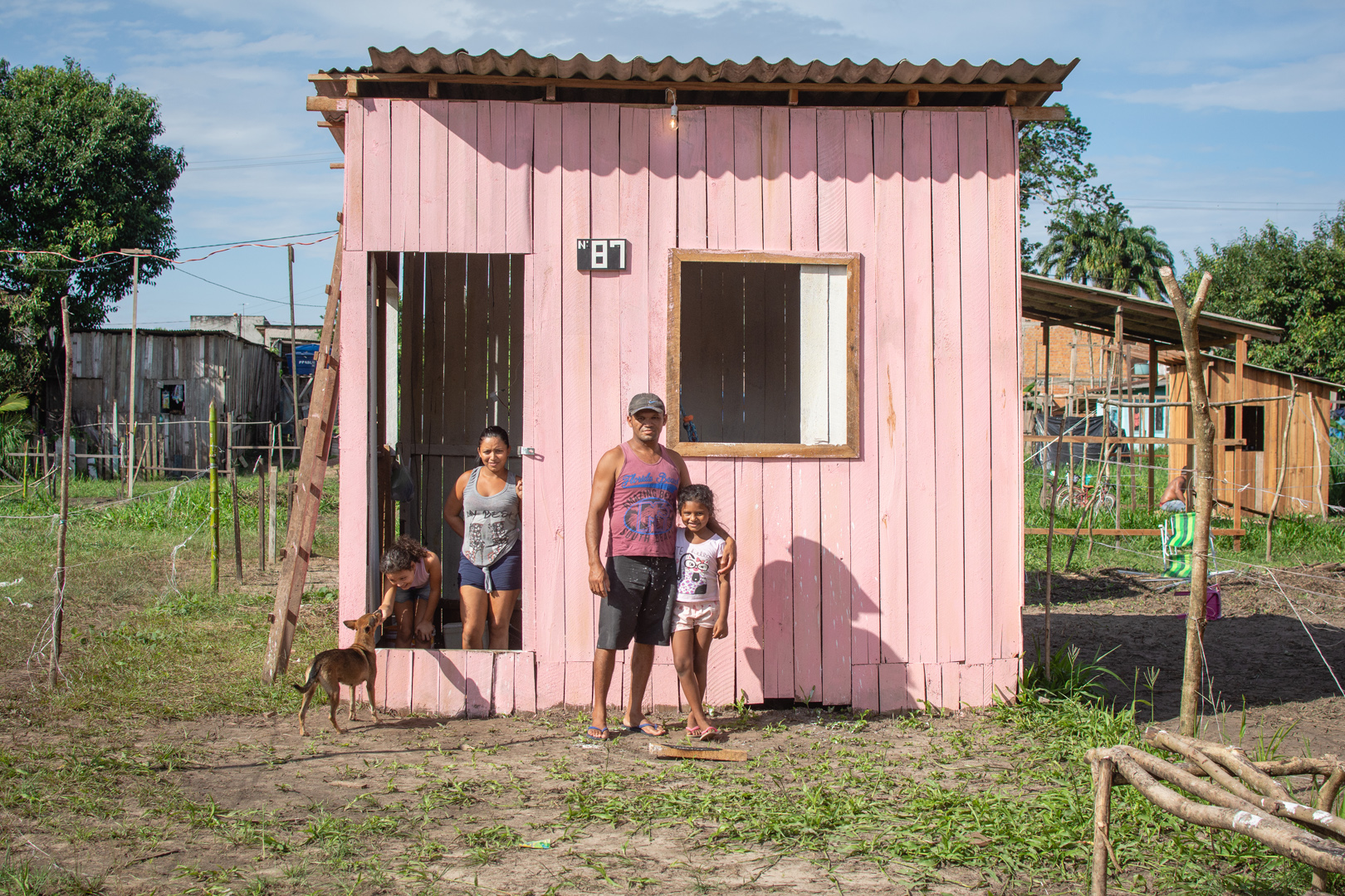 Casa madeira branca da barbie