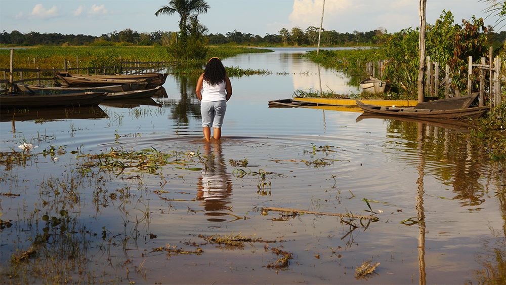 Documentário “Encantadas” mostra a resistência das mulheres ativistas na Amazônia
