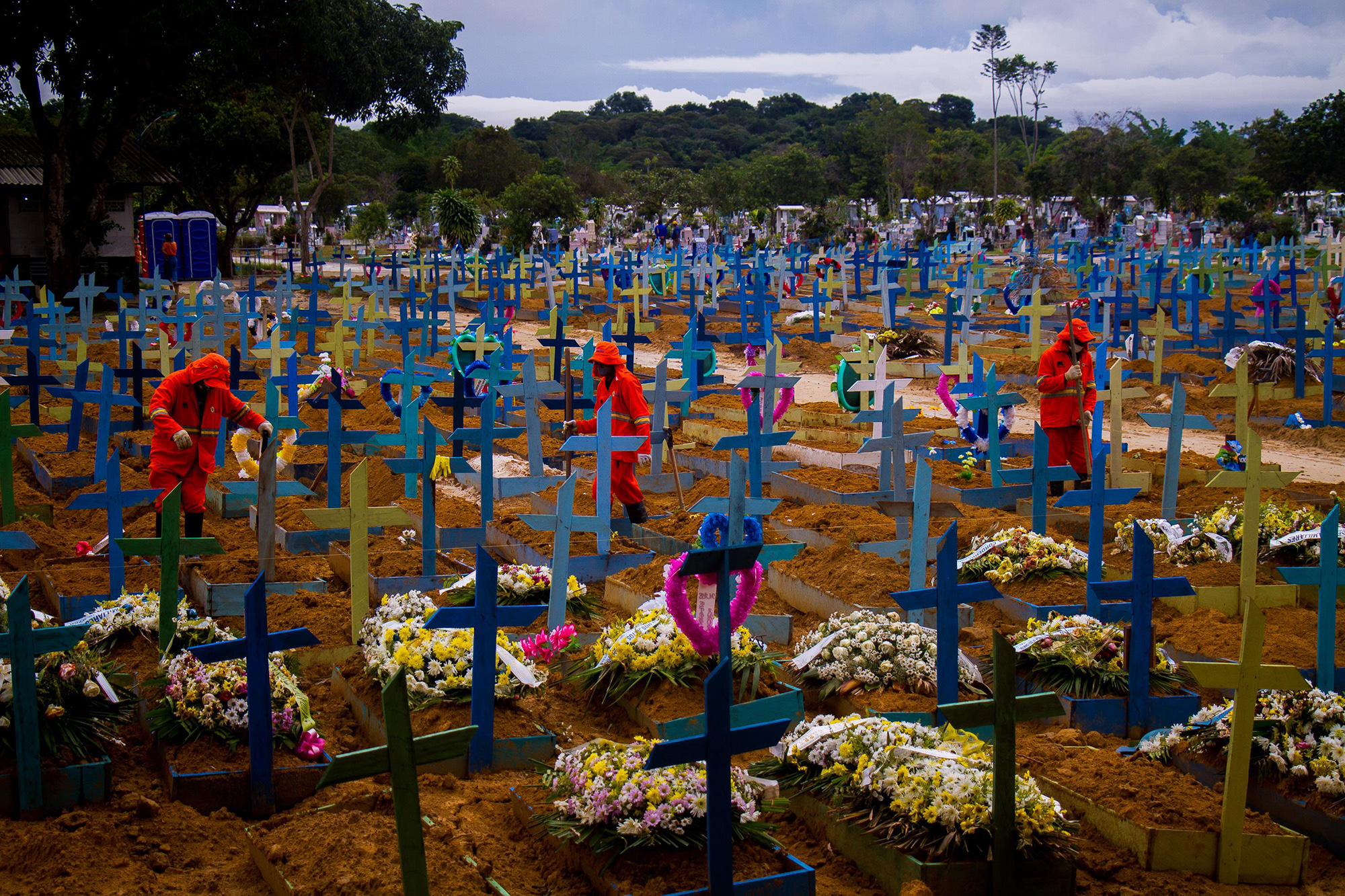 Um ano de pandemia: Brasil, espelho de Manaus