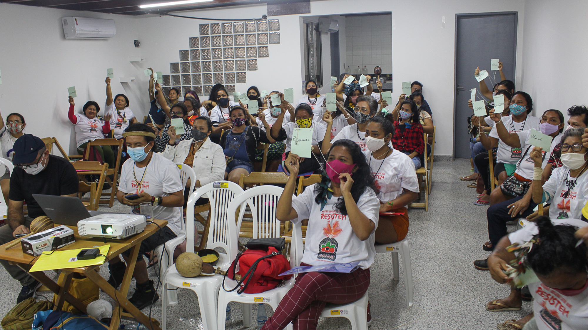 Nova geração de mulheres Sateré-Mawé já escrevem o futuro