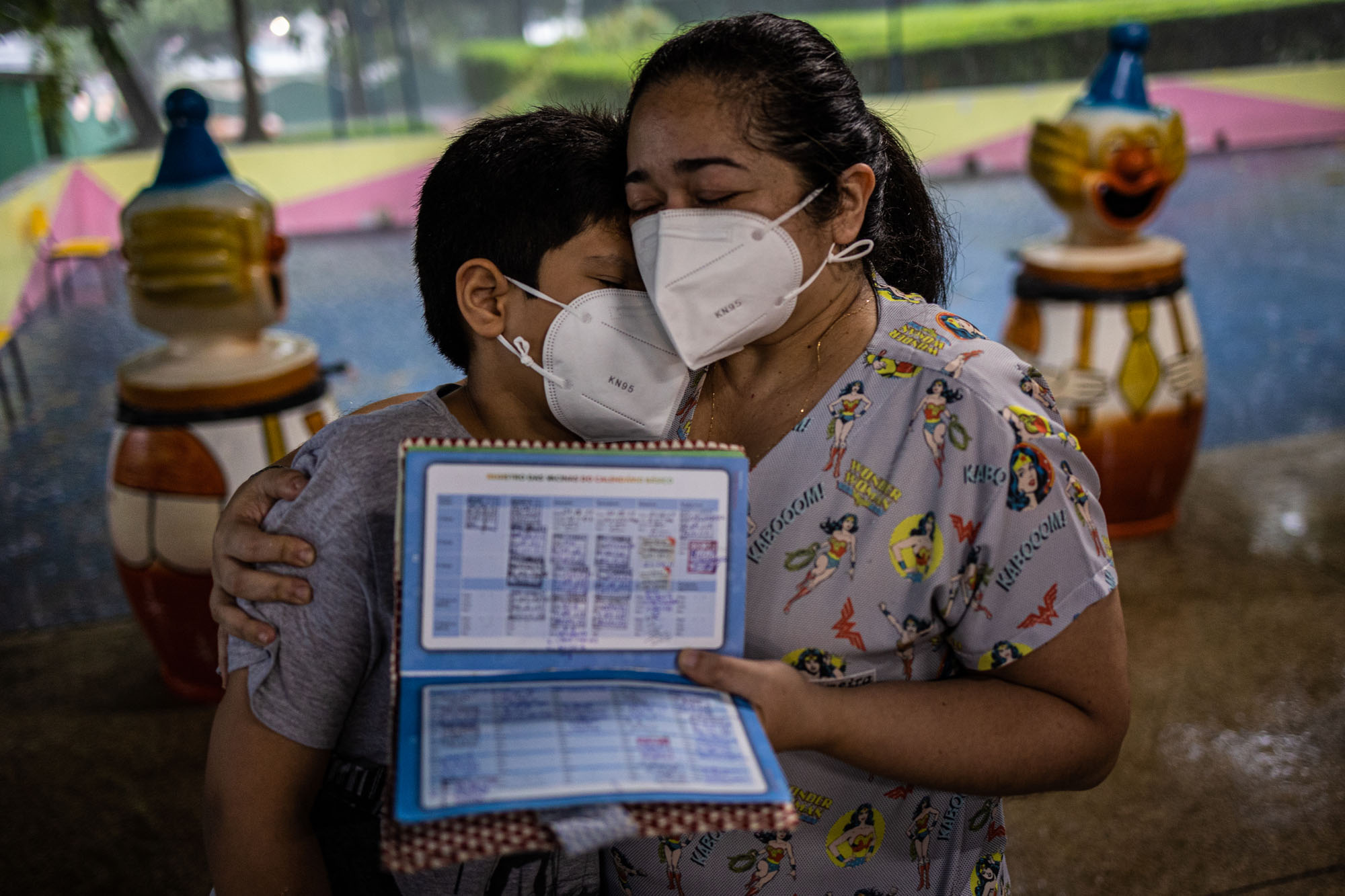 Com alta nos casos de Covid-19, fake news põem em risco vacinação de crianças em Manaus