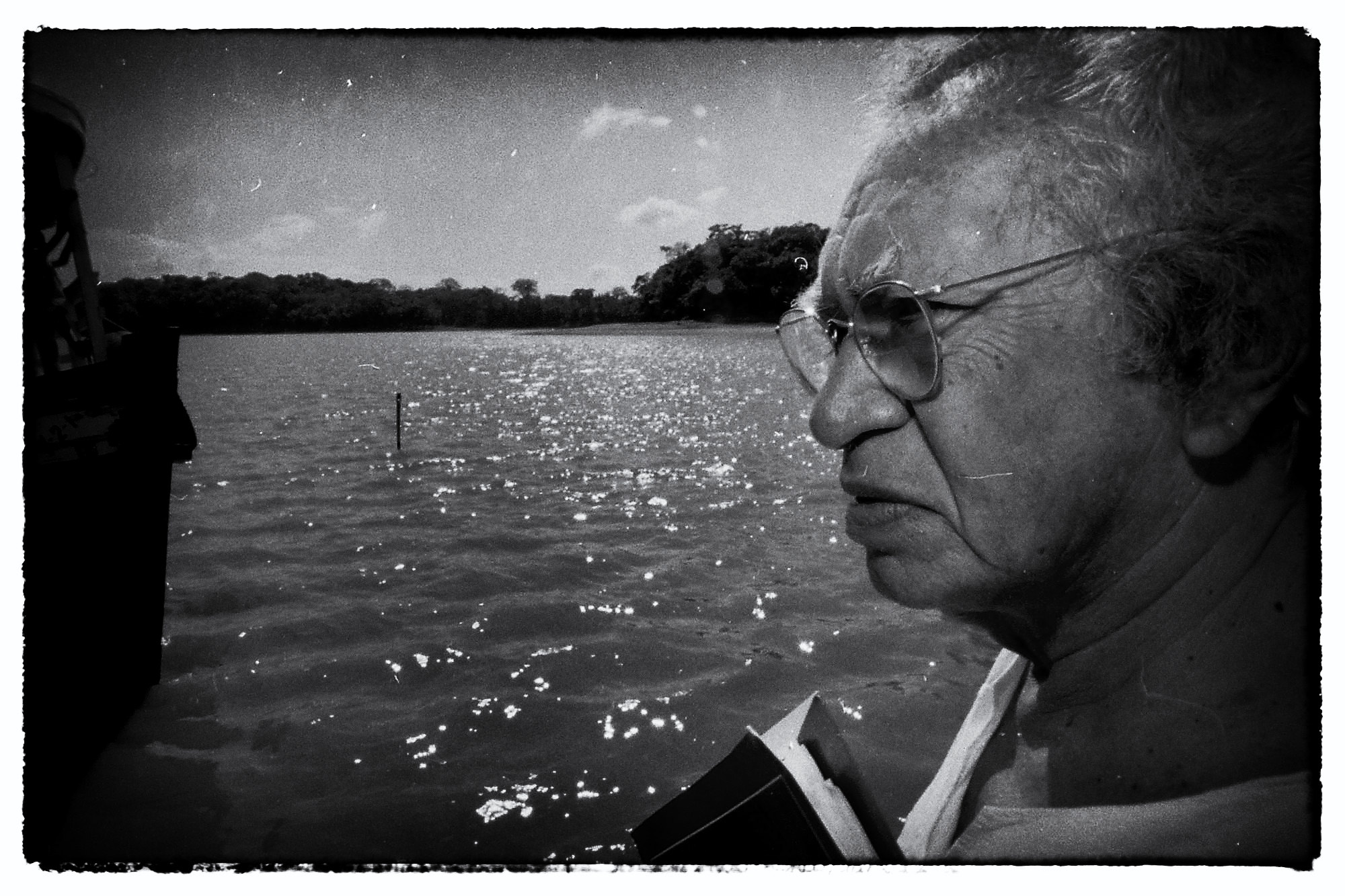 Viagem-com-Thiago-de-Mello-em-1997-_(Foto Alberto César Araújo_Amazônia Real) (9)
