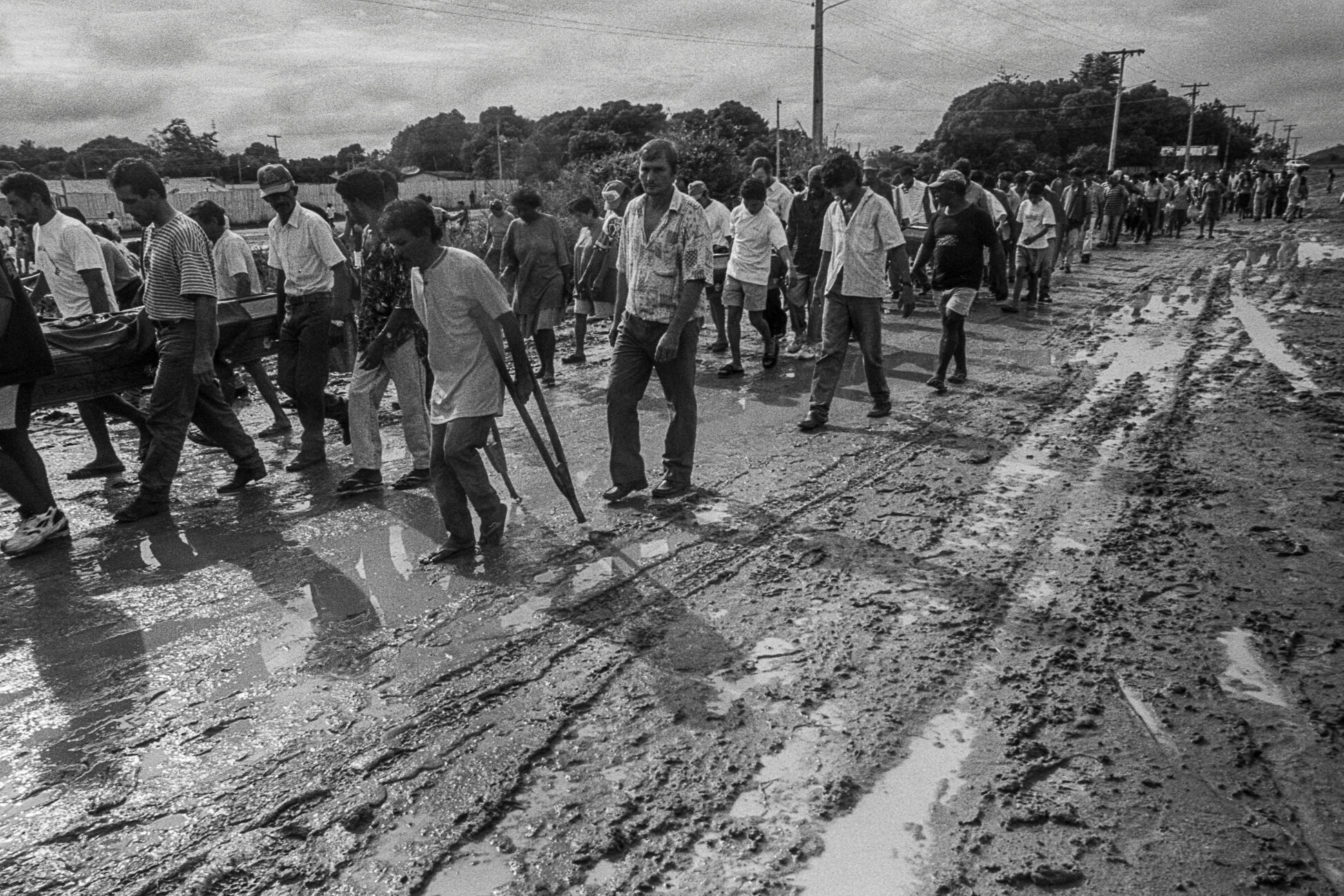Estas fotografias fazem parte do Acervo João Roberto Ripper, um projeto associado ao ICICT/Fiocruz. Termos de uso das fotografias: Essa fotografia só poderá ser usada para fins jornalísticos, informativos, educativos, artísticos e em campanhas humanitárias. Essa imagem está resguardada por direitos autorais e jamais poderá ser usada para finalidades que atentem contra a honra, a dignidade ou de qualquer forma de ofensa à imagem do fotografado e de sua comunidade.