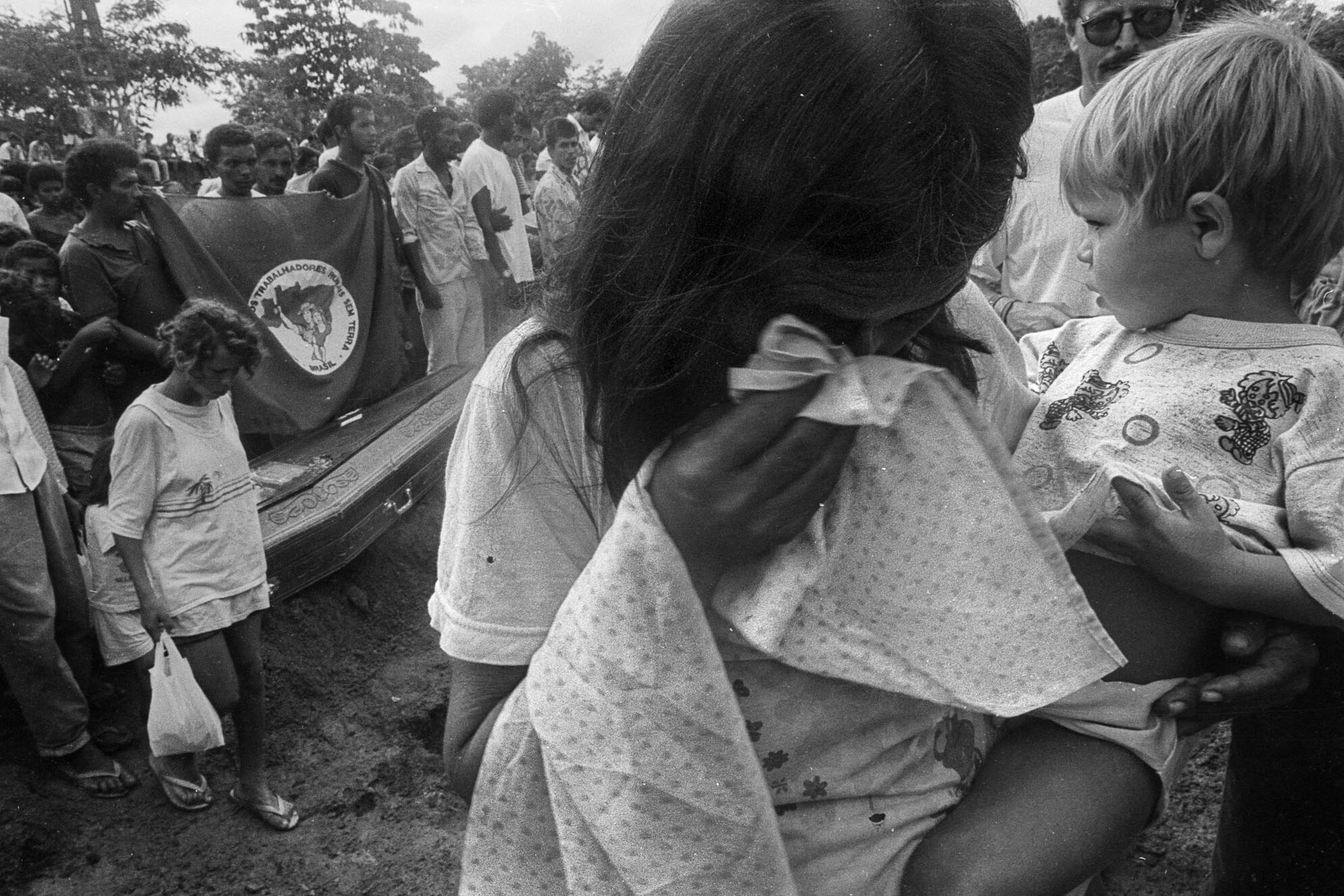 Enterro das vitimas do massacre do Eldorado dos Carajás, ocorrido em 1998