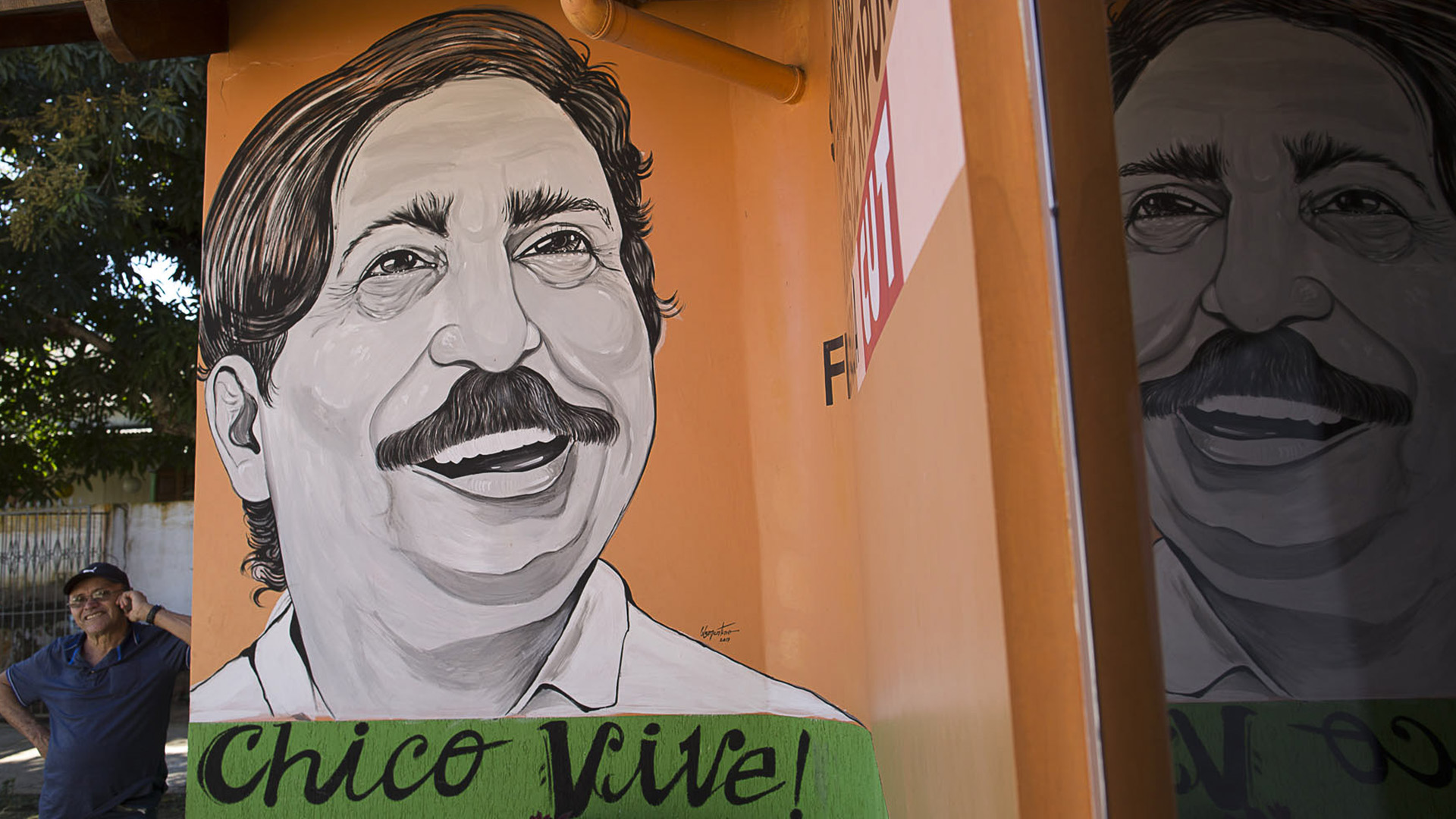 Imagem de Chico Mendes na entrada do Sindicato dos Trabalhadores Rurais em Xapuri (Foto: Bruno Kelly/ Amazonia Real/2018).