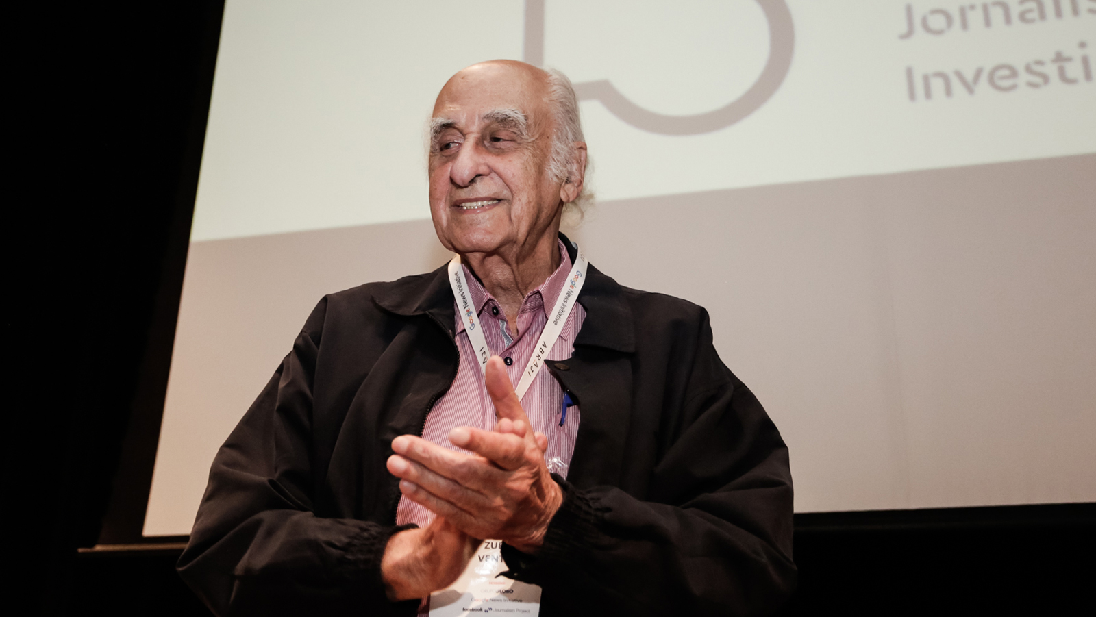 O jornalista Zuenir Ventura durante uma homenagem da Associação Brasileira de Jornalismo Investigativo, em 2018 (Foto: Alice Vergueiro/Abraji).